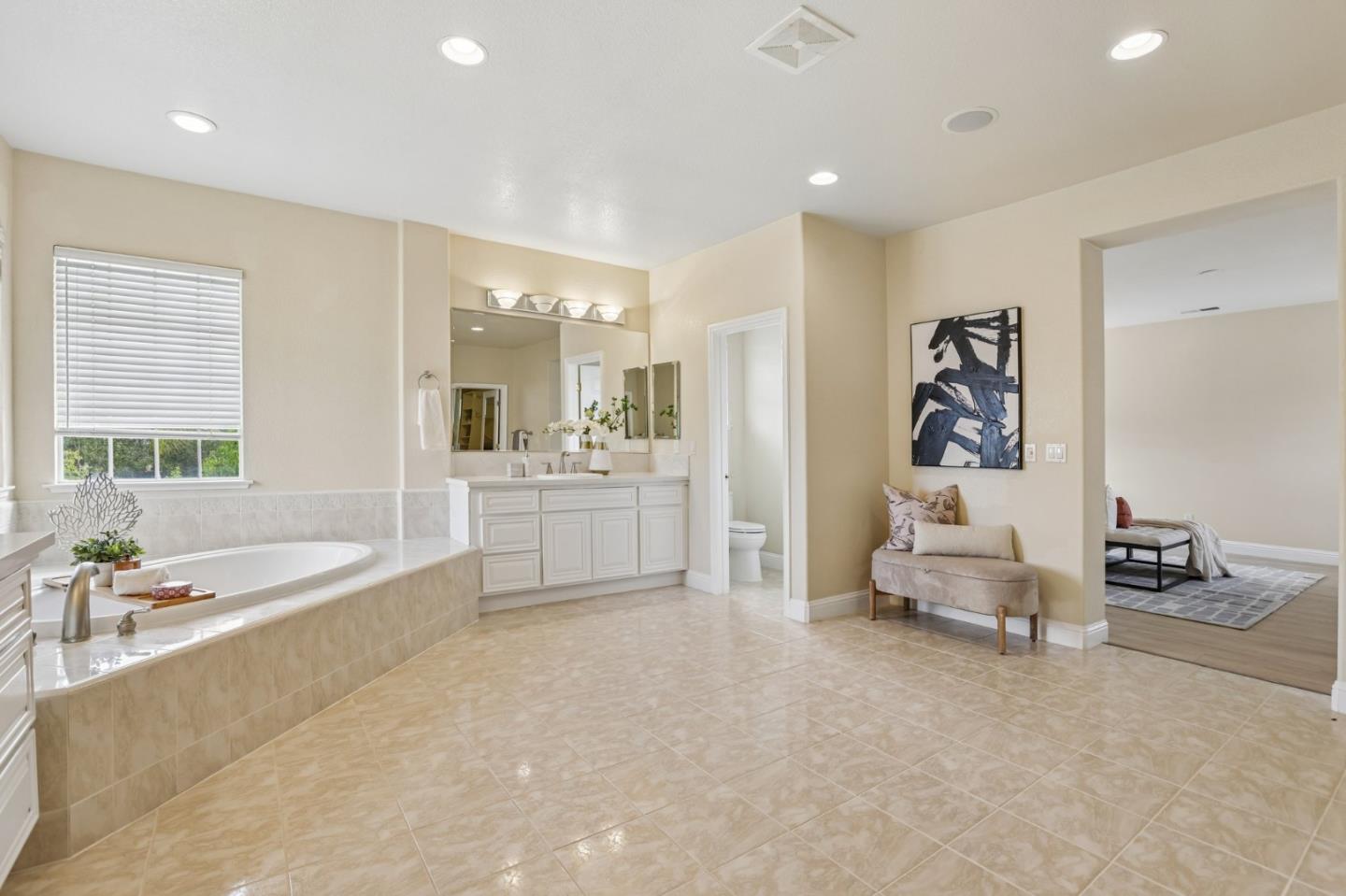 4498 Terra Brava PL