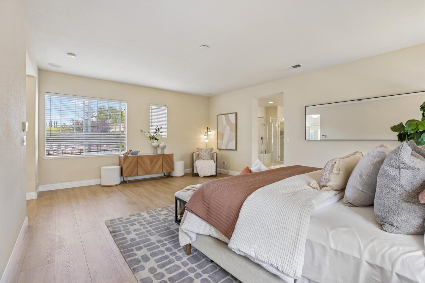 4498 Terra Brava PL