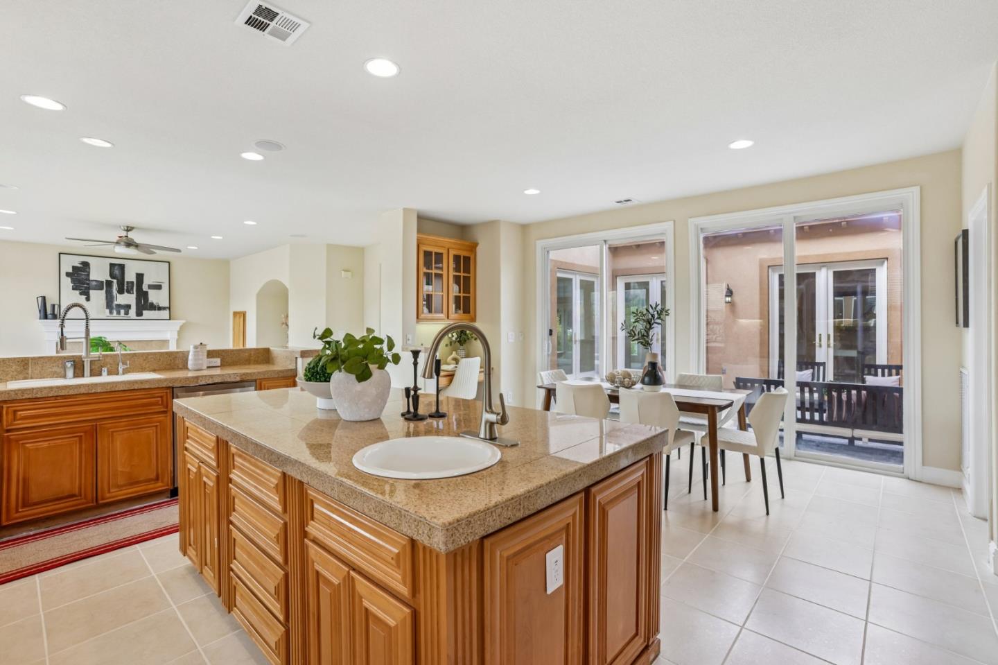 4498 Terra Brava PL
