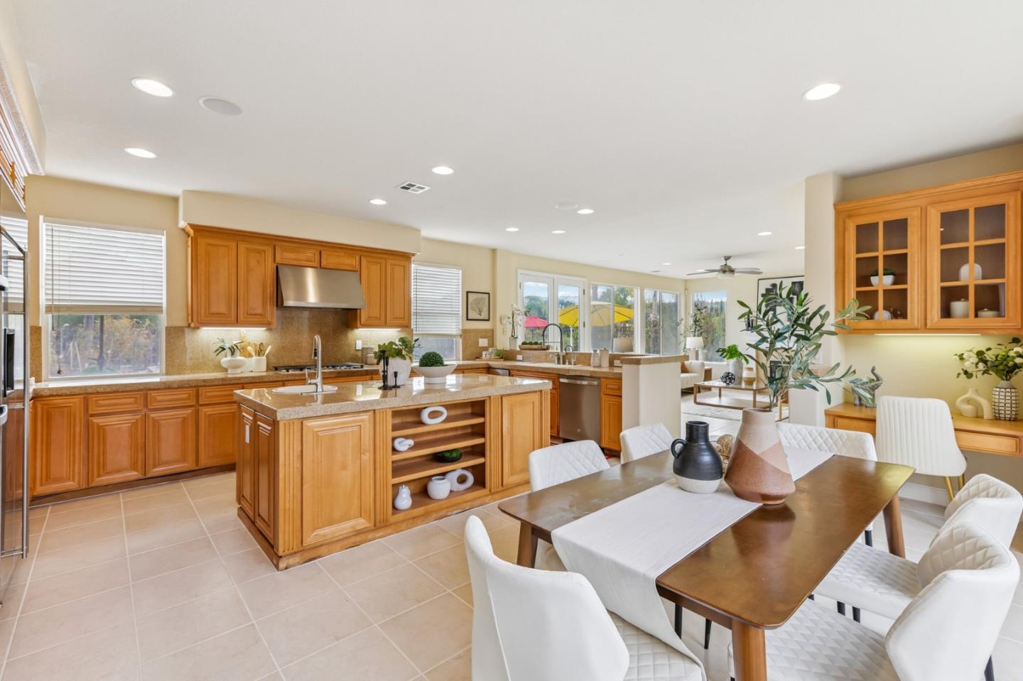4498 Terra Brava PL