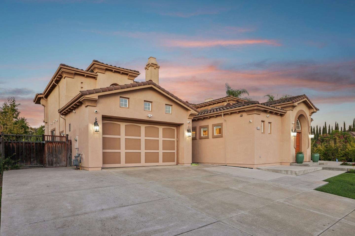 4498 Terra Brava PL