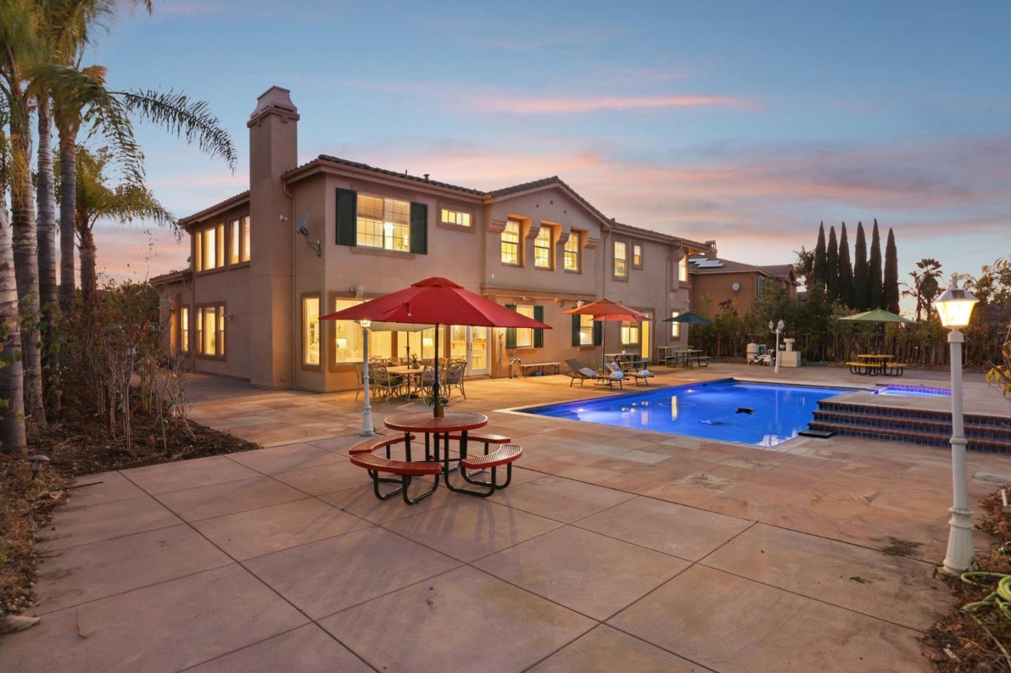 4498 Terra Brava PL