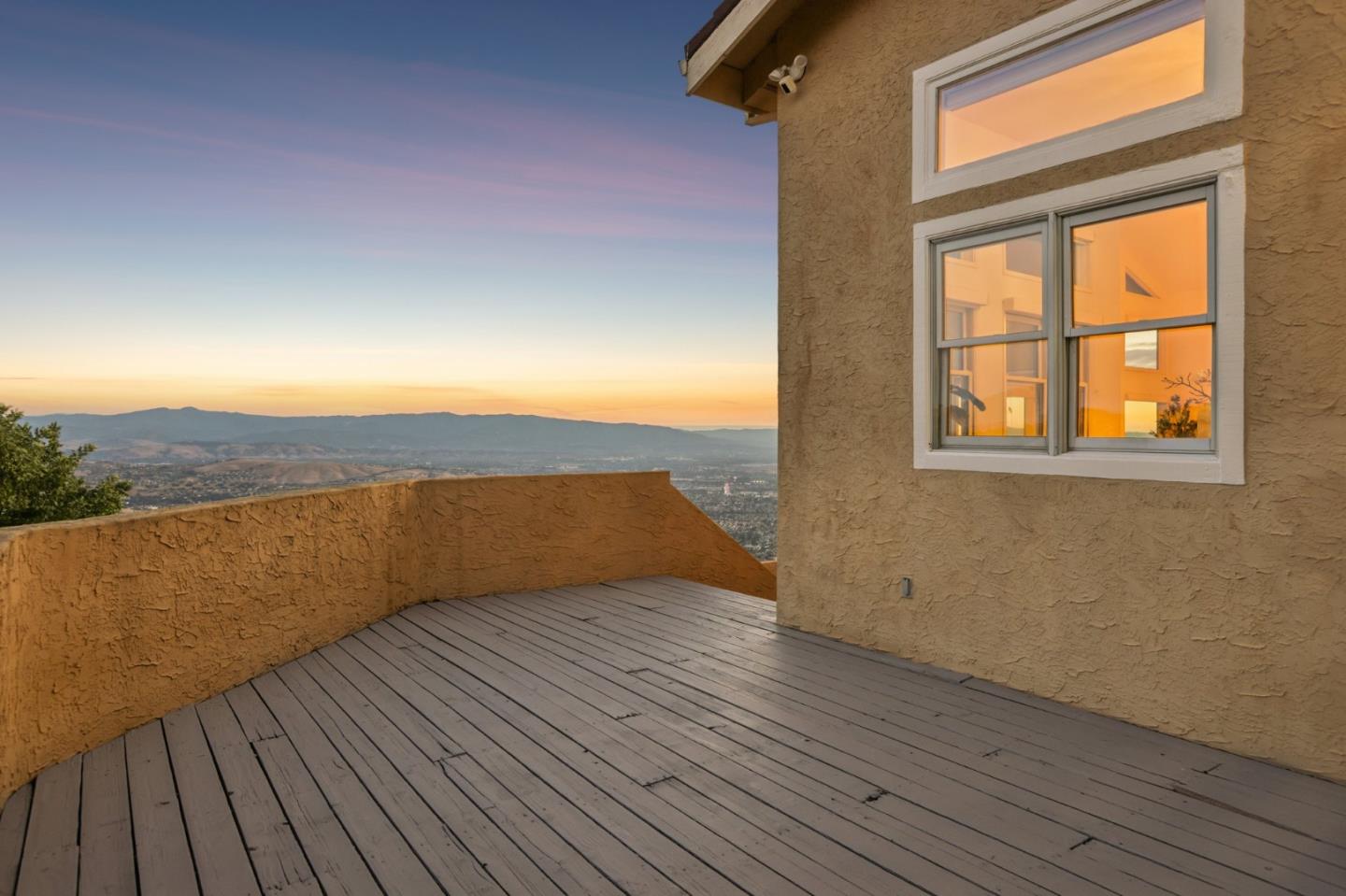 4014 Higuera Highland LN