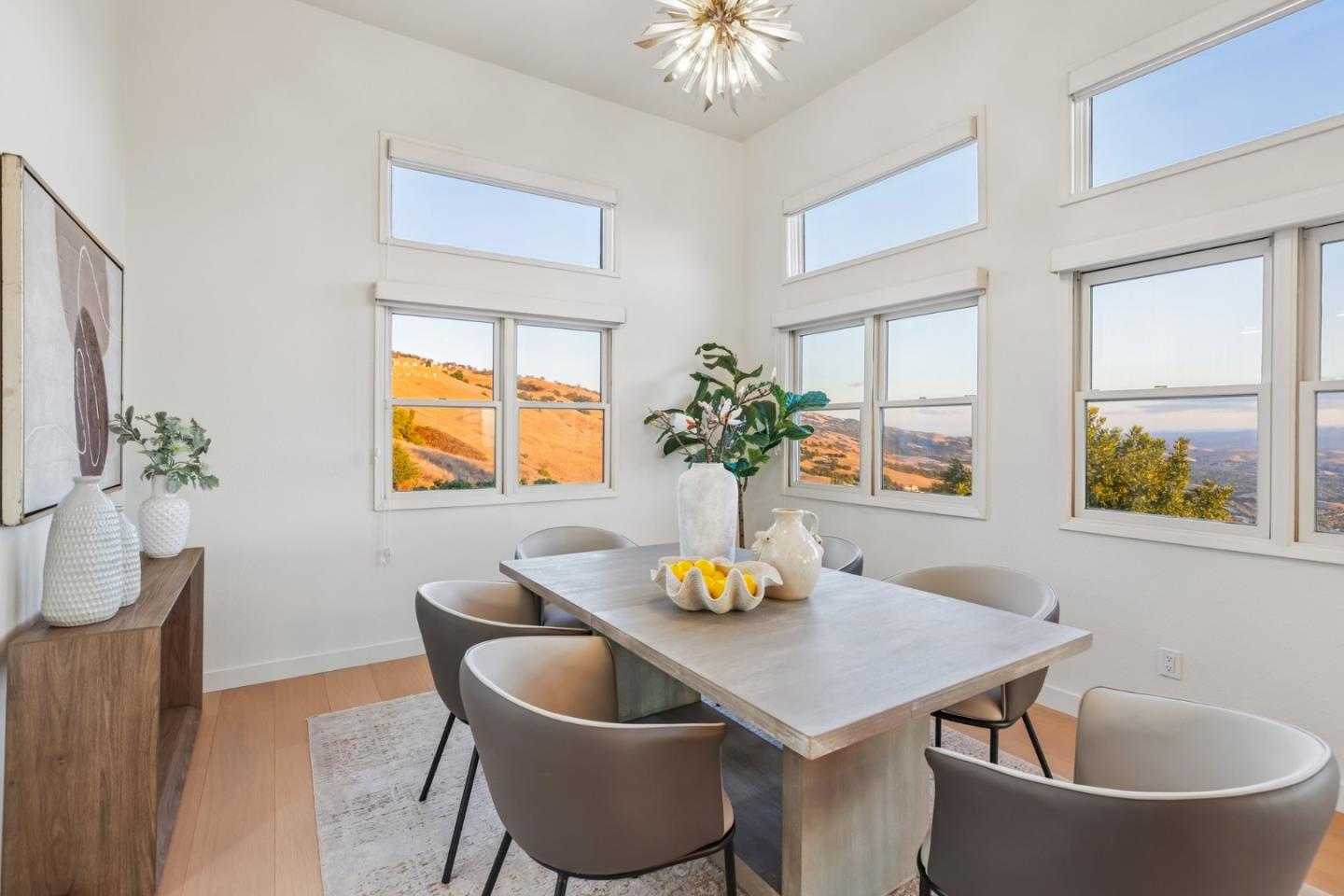 4014 Higuera Highland LN