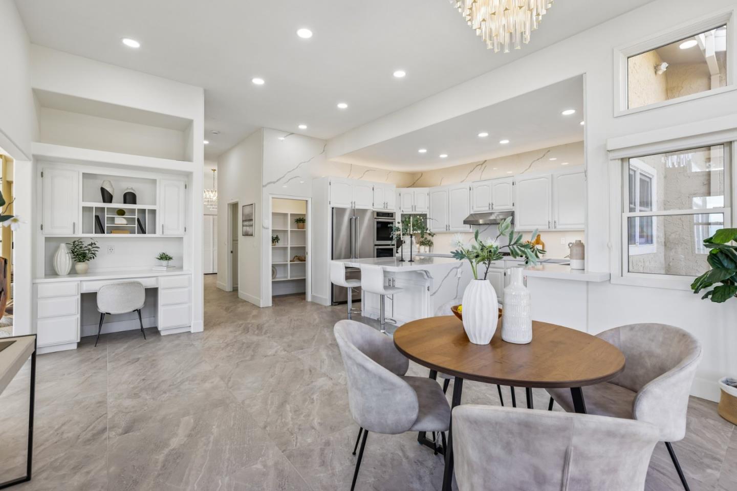 4014 Higuera Highland LN