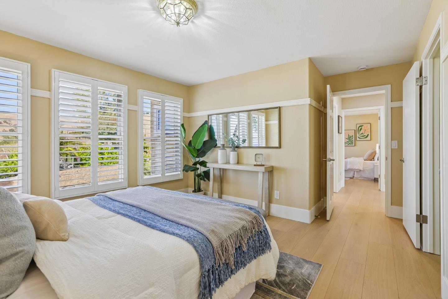 4014 Higuera Highland LN