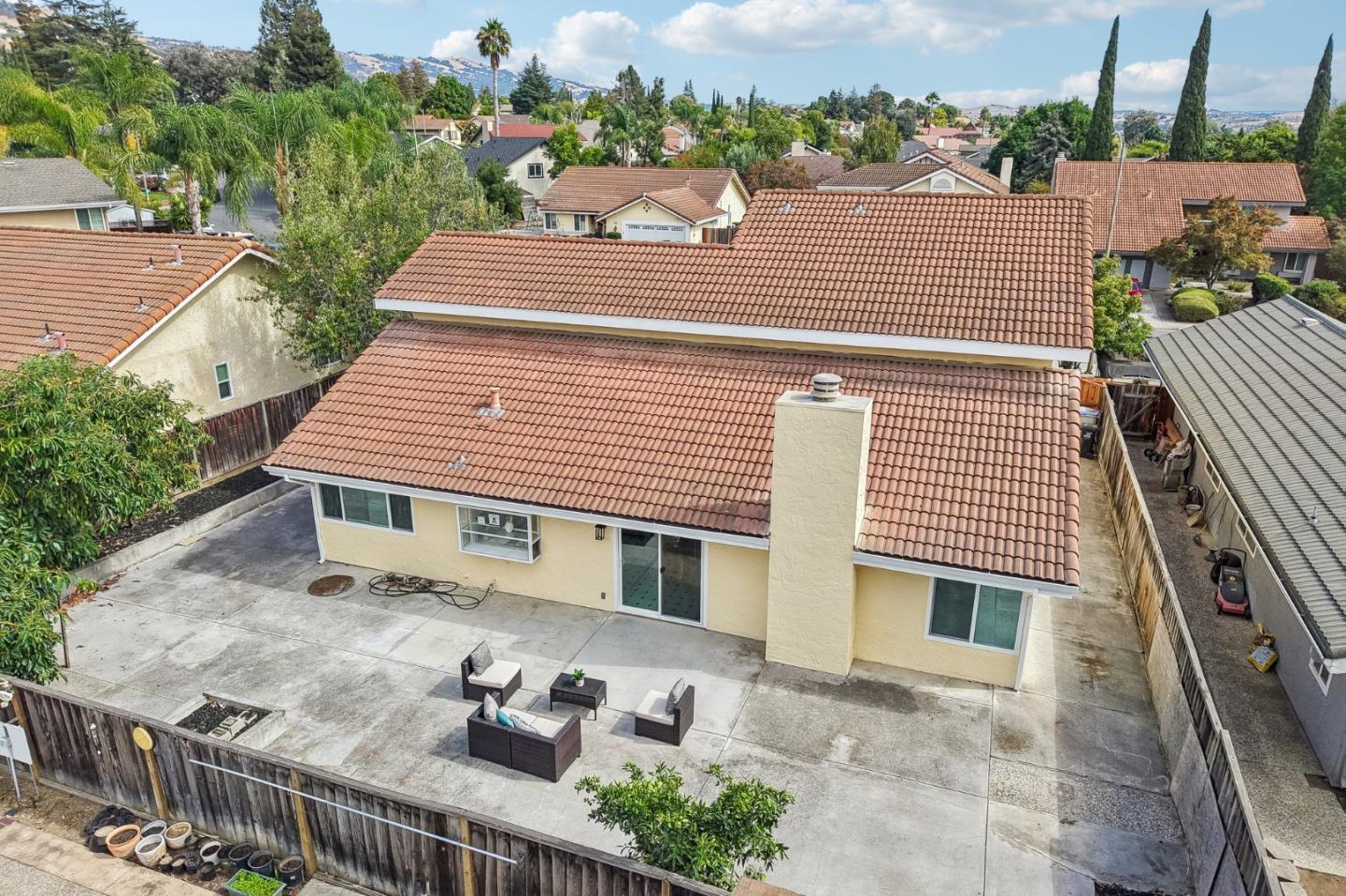 3405 Cedardale DR