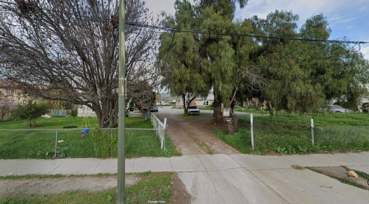 2450 Mclaughlin AVE