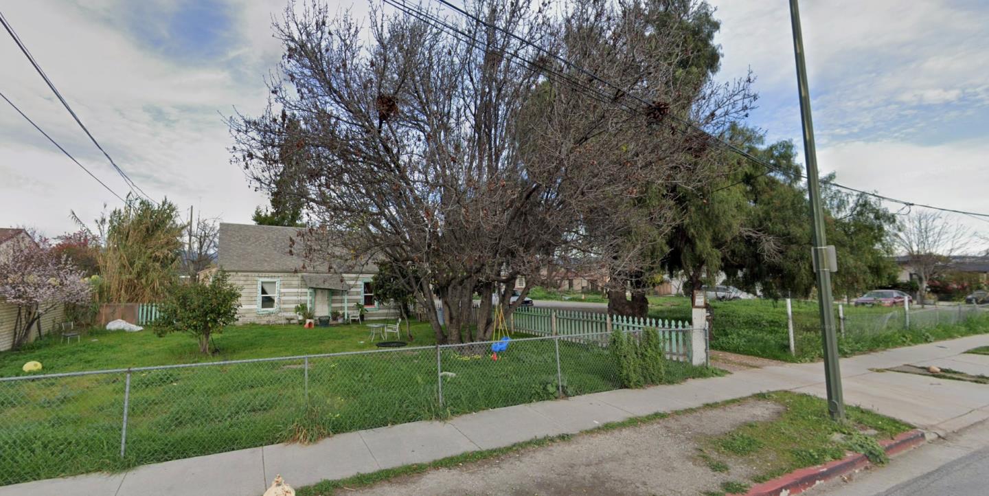2450 Mclaughlin AVE