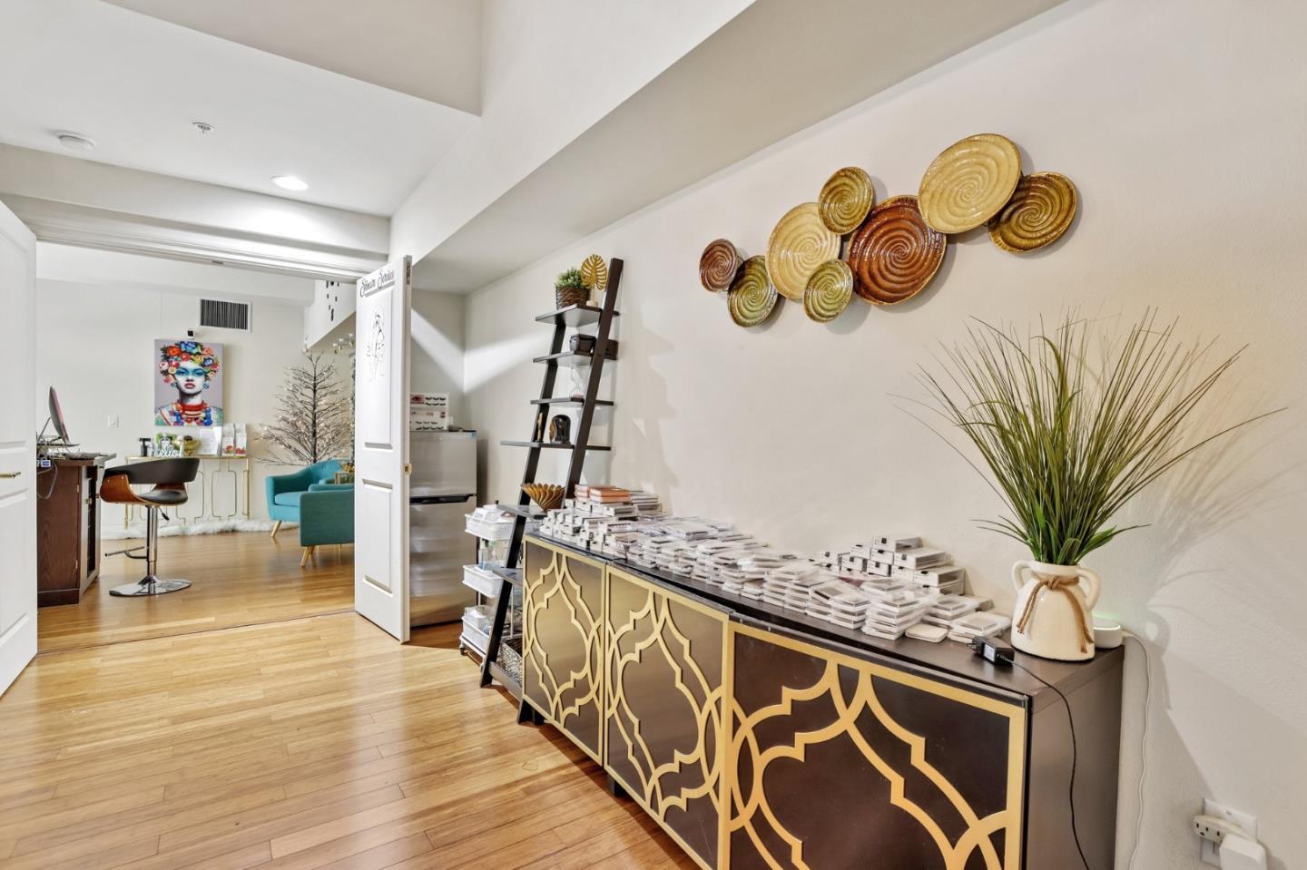 46 W Julian ST 217