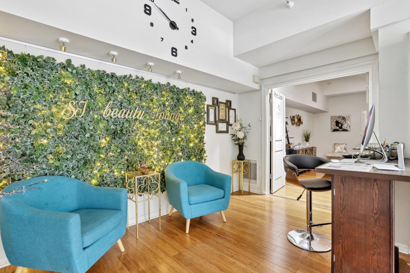 46 W Julian ST 217