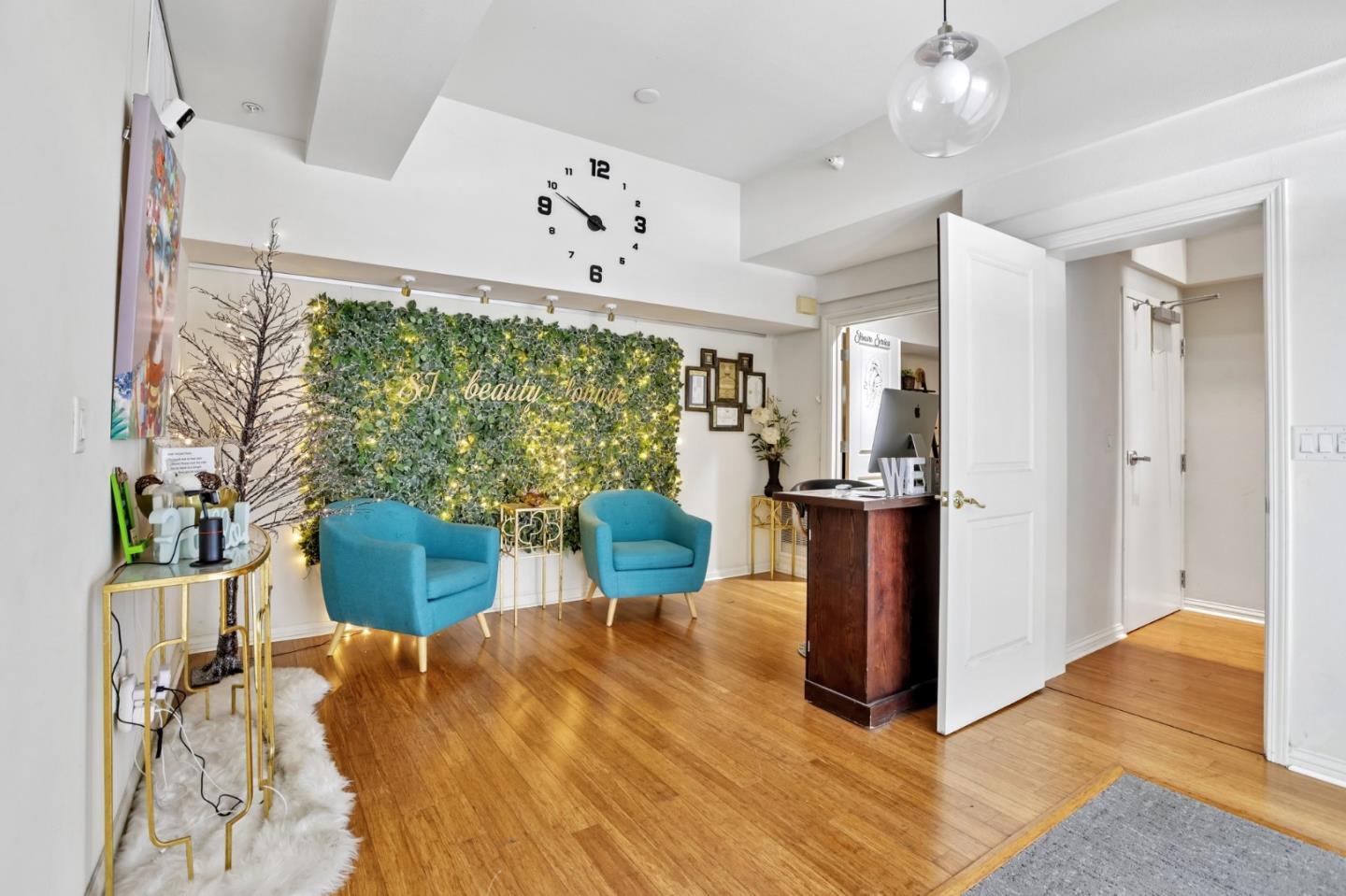 46 W Julian ST 217