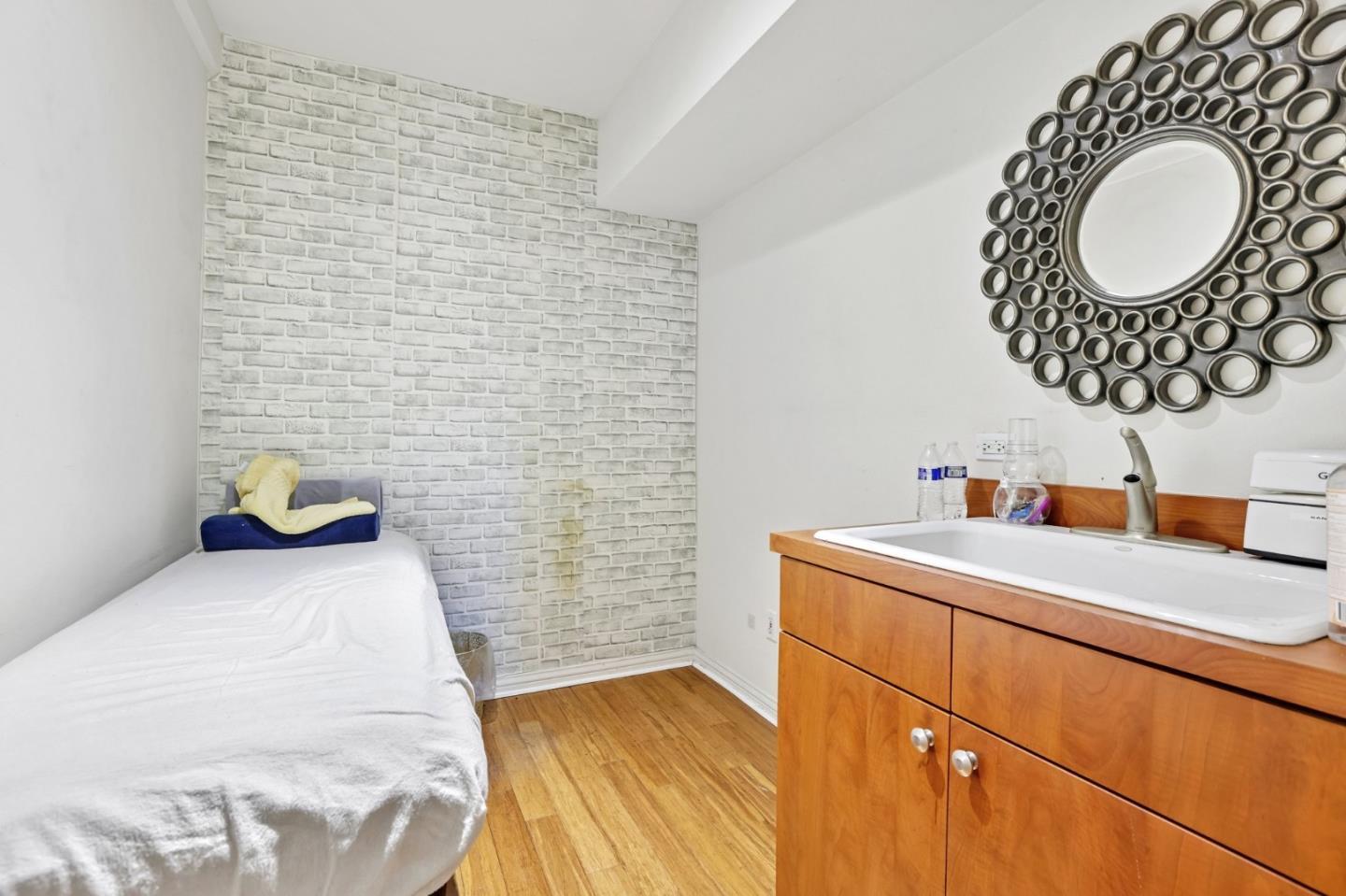 46 W Julian ST 217
