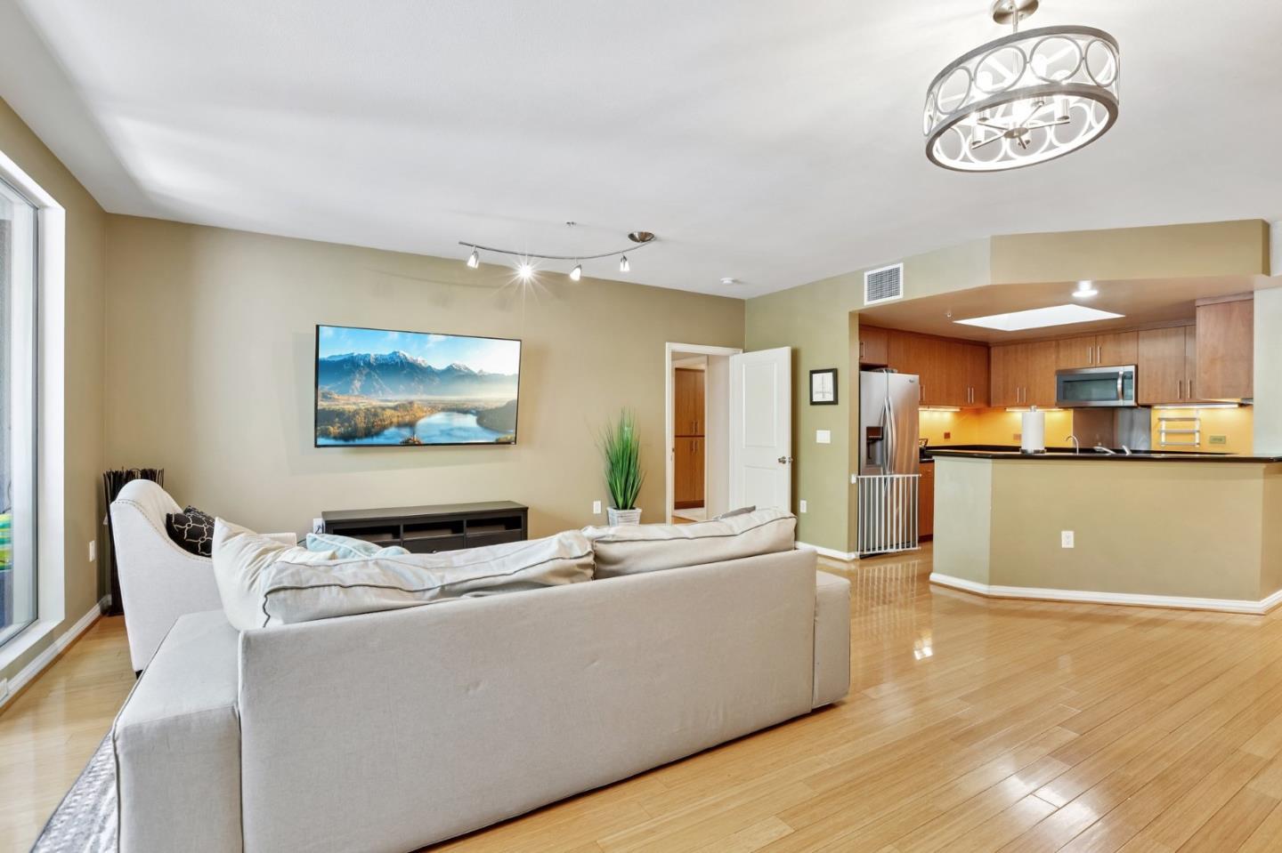 46 W Julian ST 217