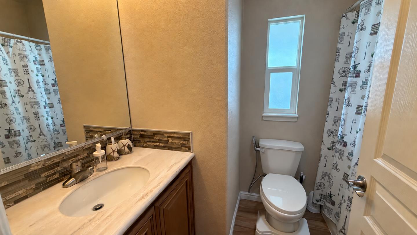 270 Umbarger RD 103