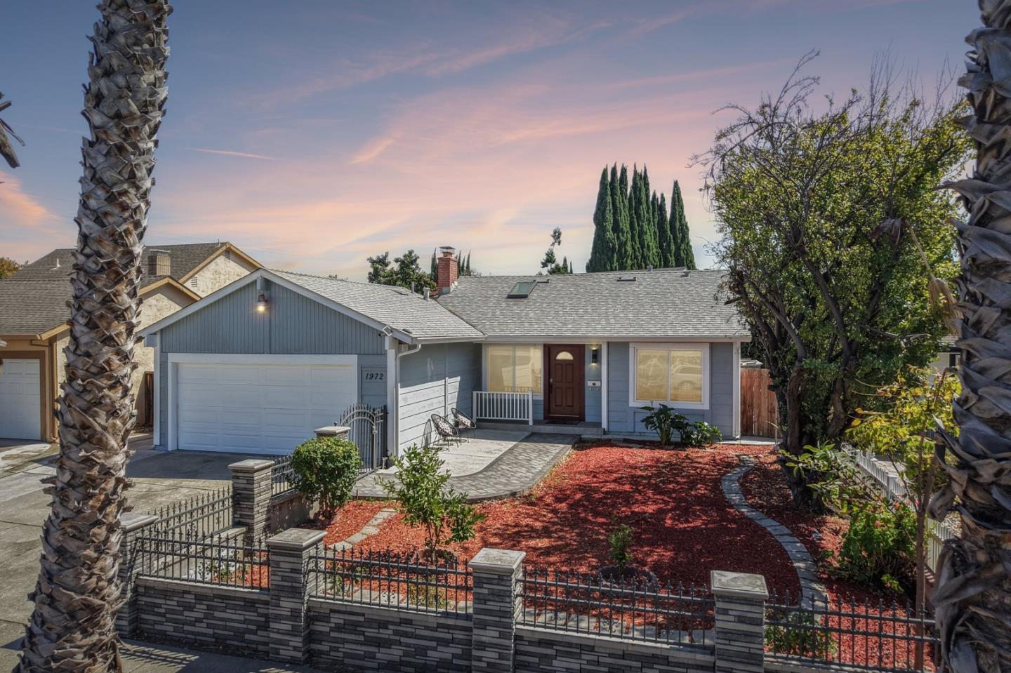 1972 Doxey DR