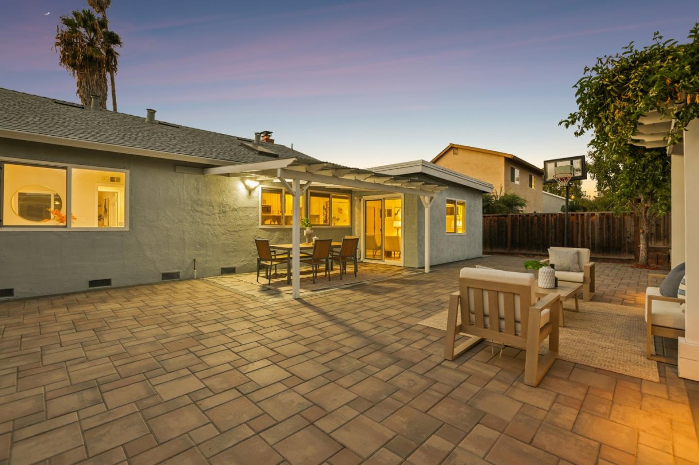 1972 Doxey DR