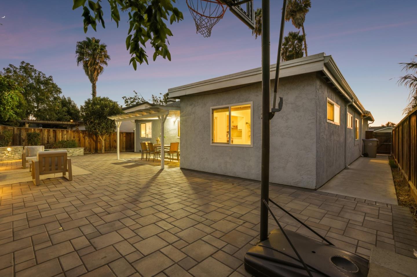 1972 Doxey DR
