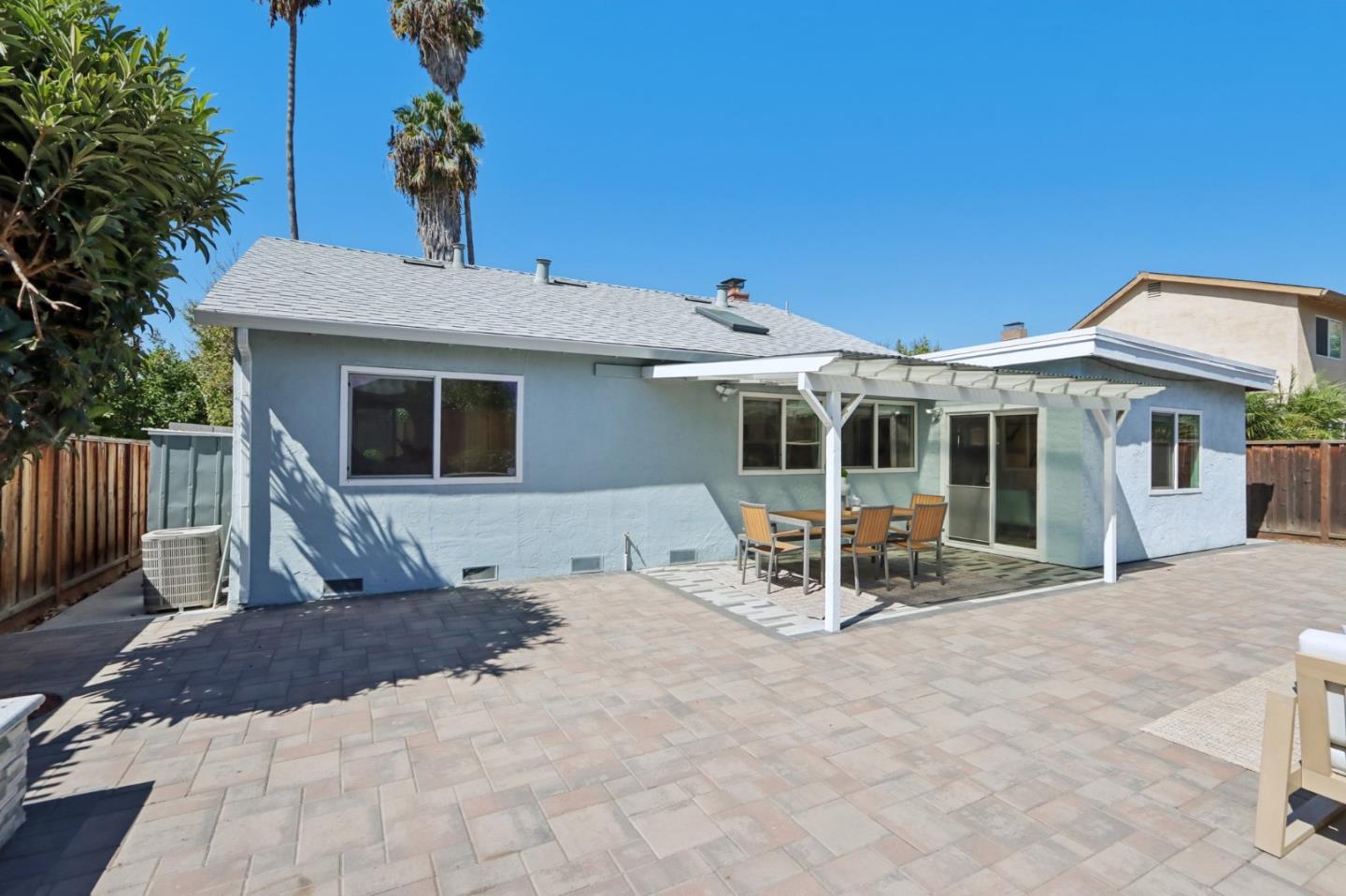 1972 Doxey DR