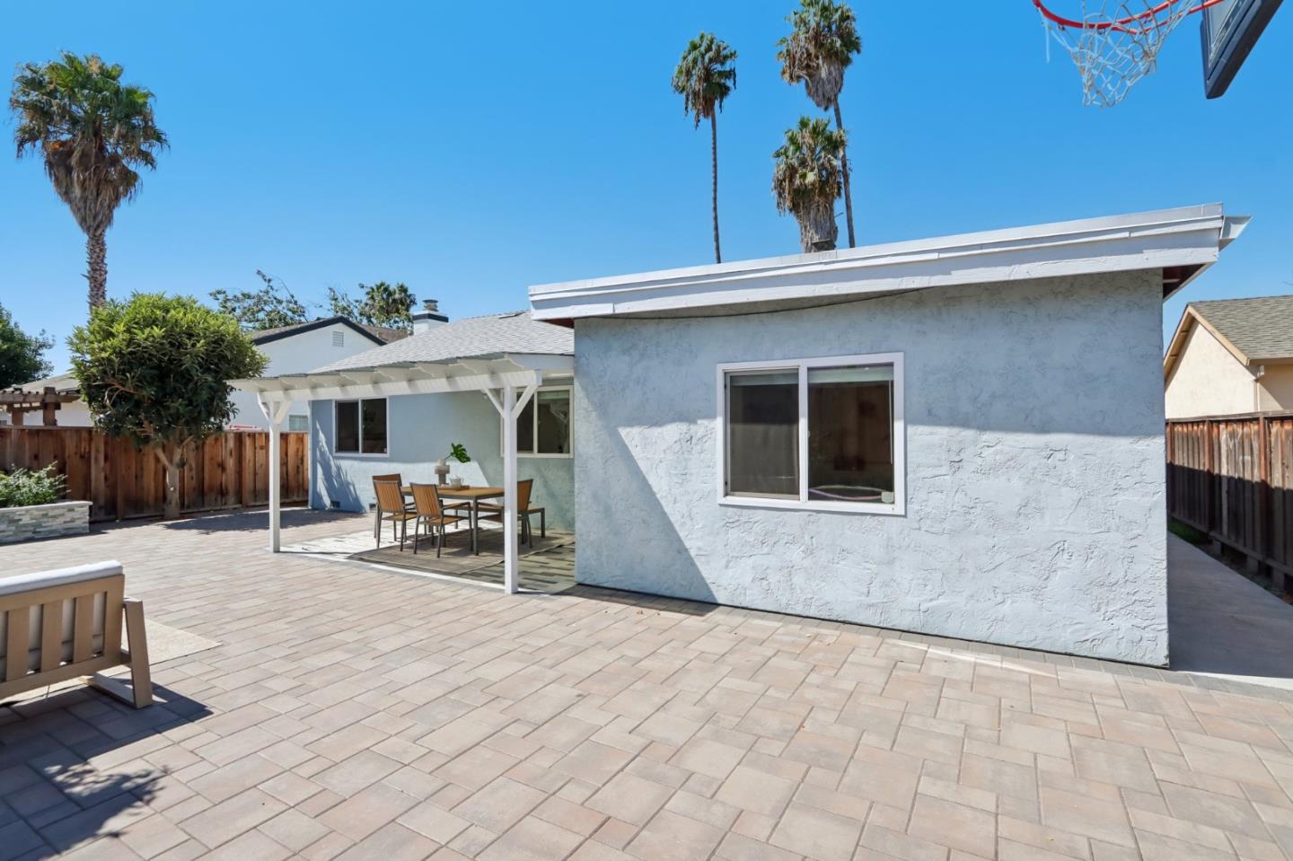 1972 Doxey DR