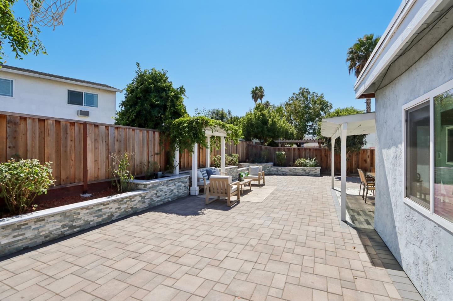 1972 Doxey DR