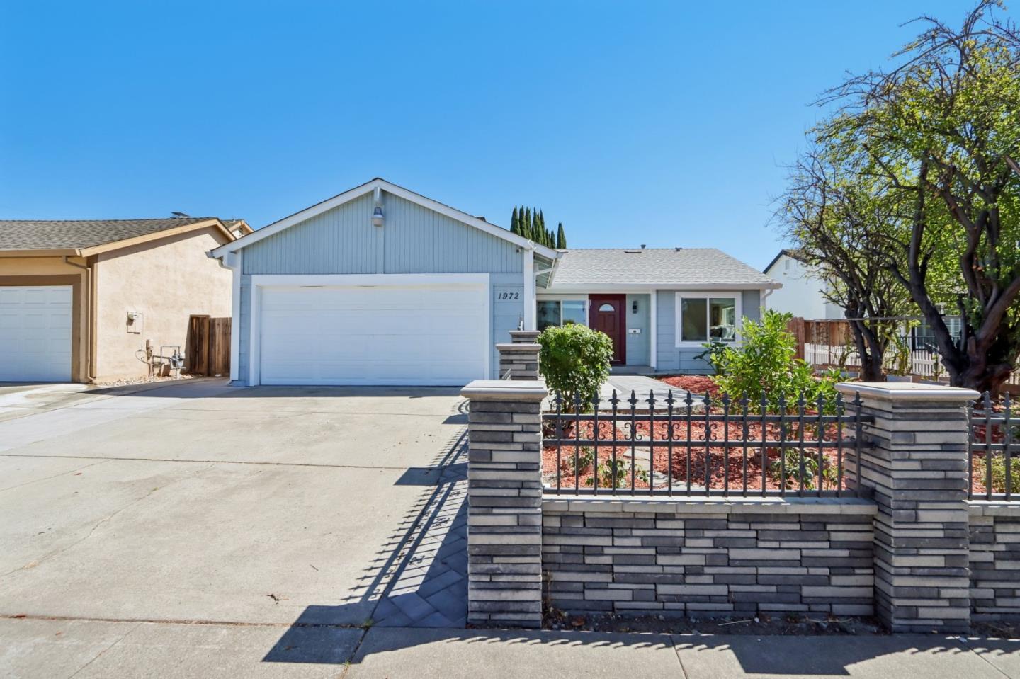 1972 Doxey DR
