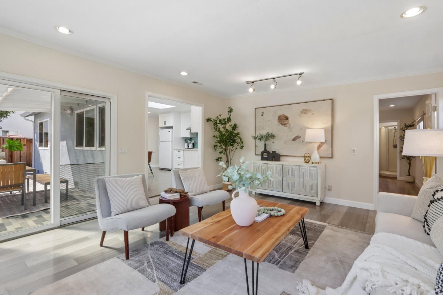1972 Doxey DR