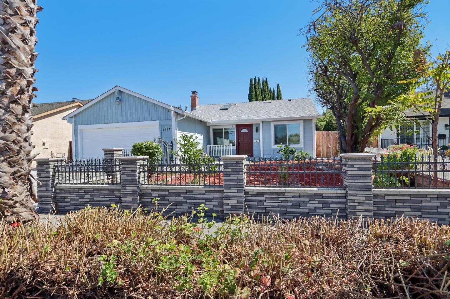 1972 Doxey DR