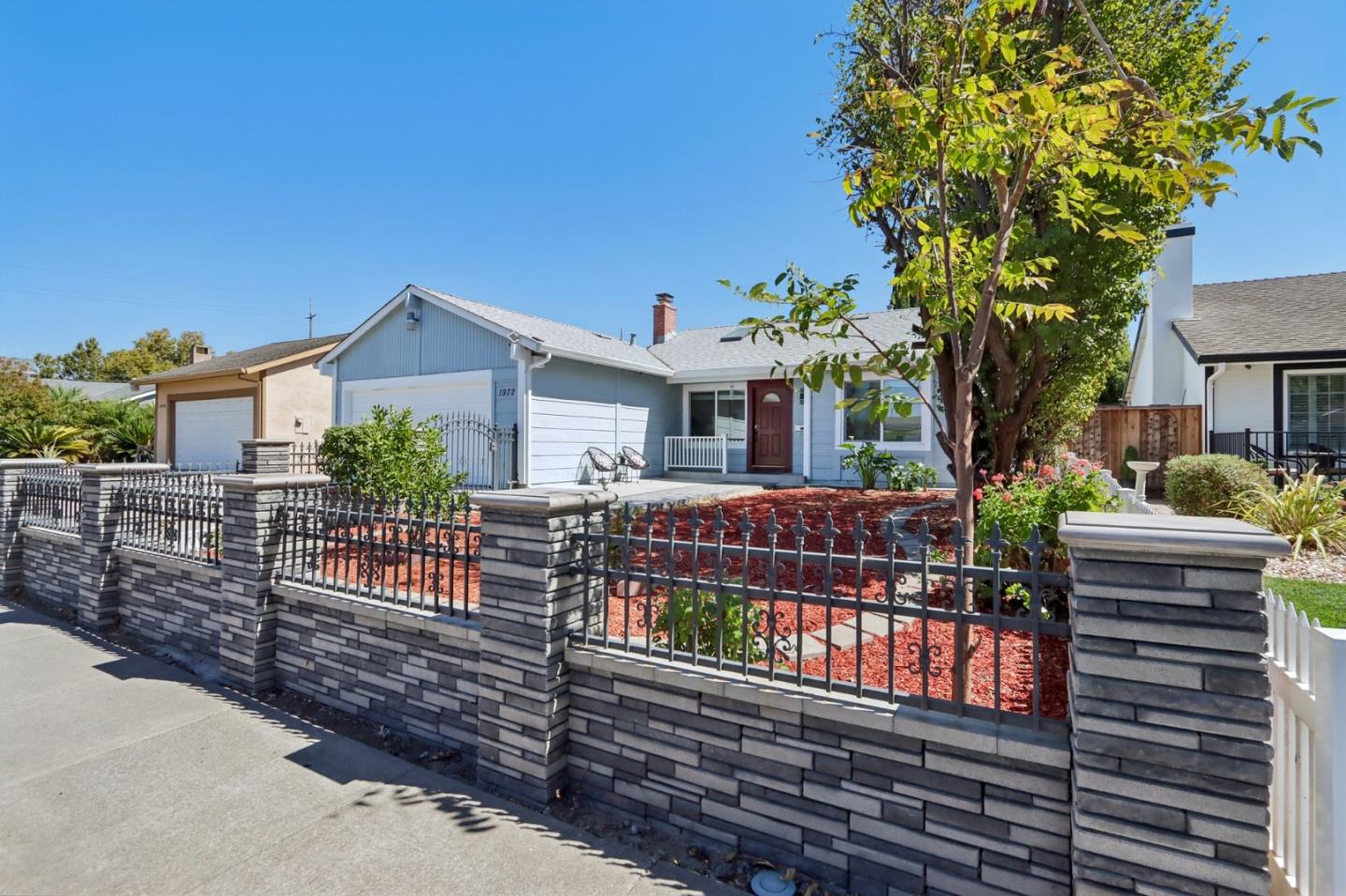 1972 Doxey DR