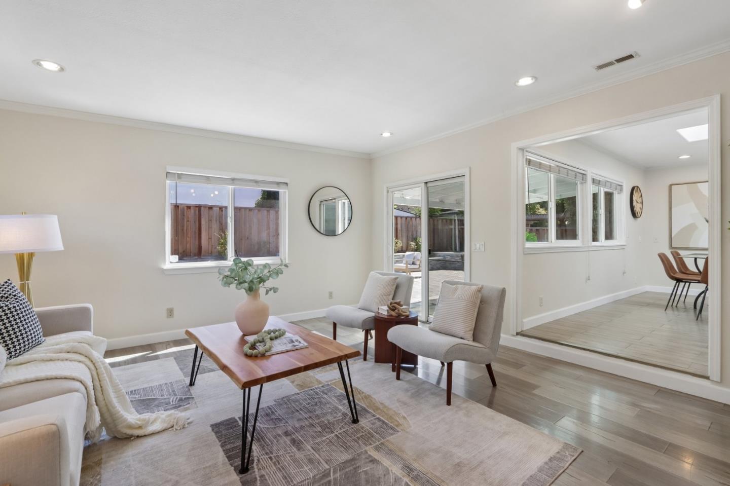 1972 Doxey DR