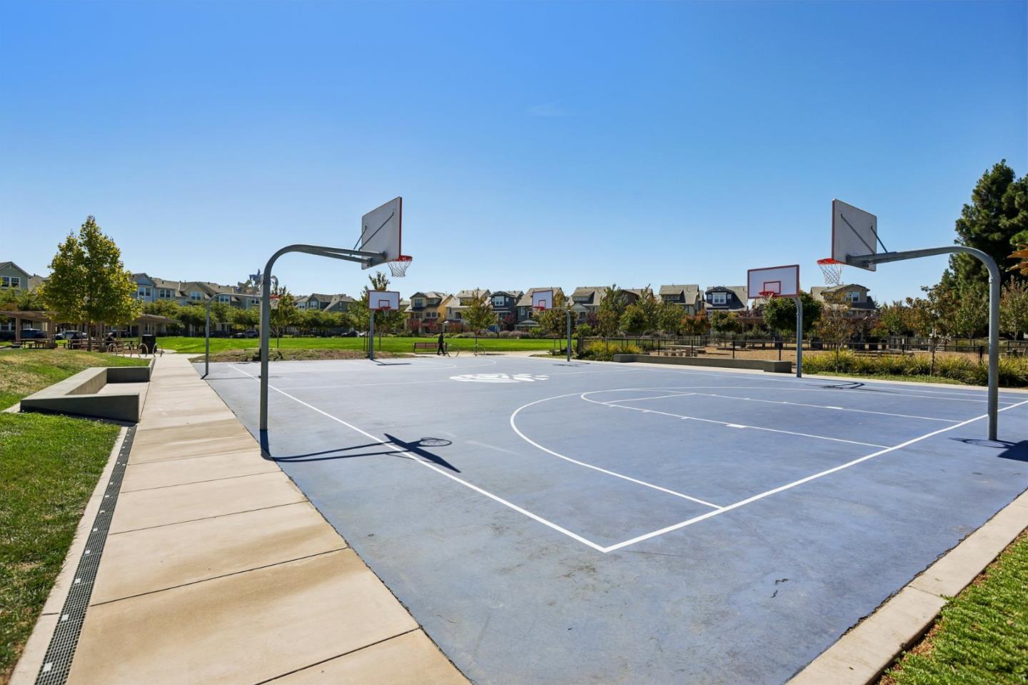 3312 Pyramid WAY