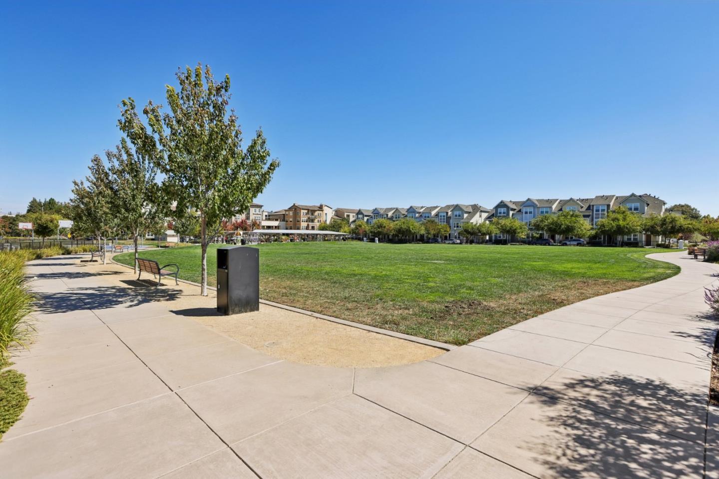 3312 Pyramid WAY