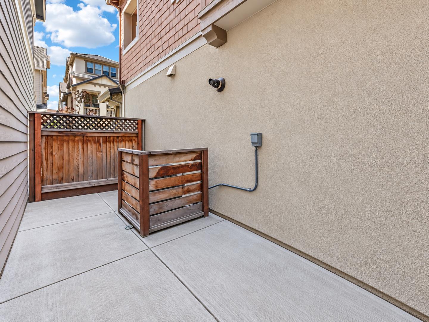 3312 Pyramid WAY