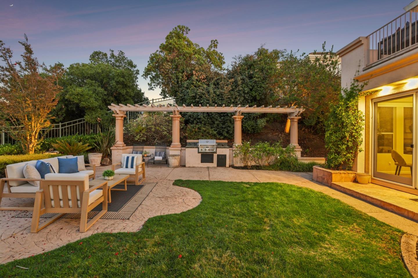 5544 Morningside DR