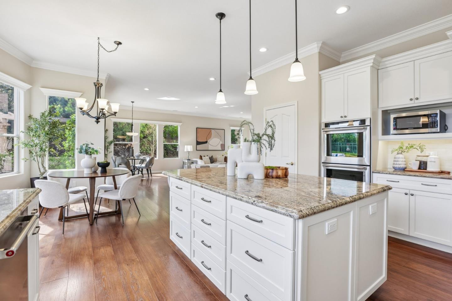 5544 Morningside DR