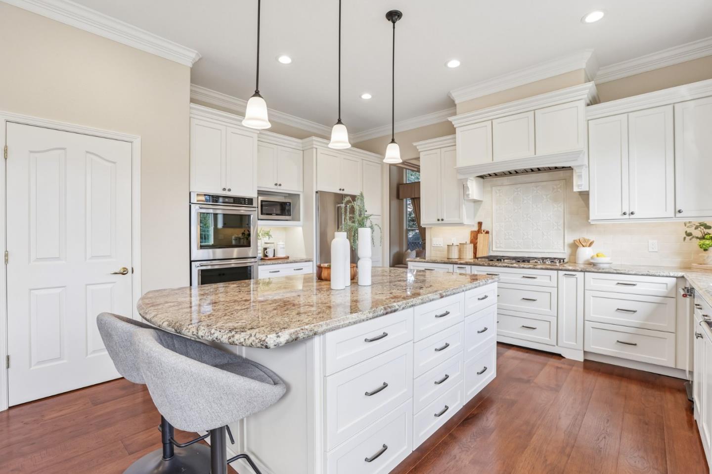 5544 Morningside DR