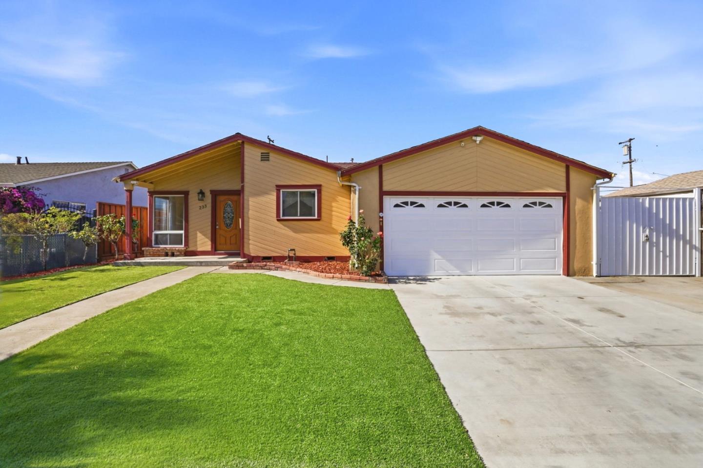 233 Challenger AVE