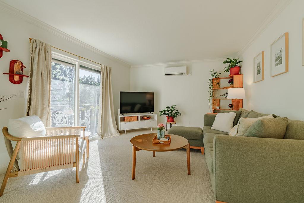100 E Middlefield RD 4H