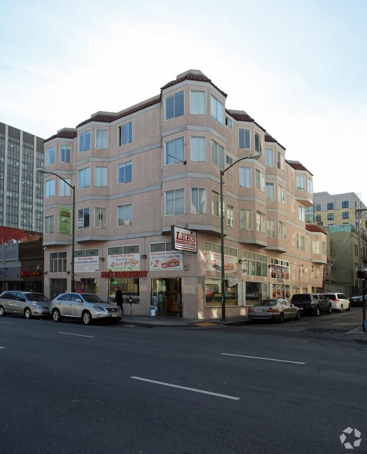 625 Larkin ST 10