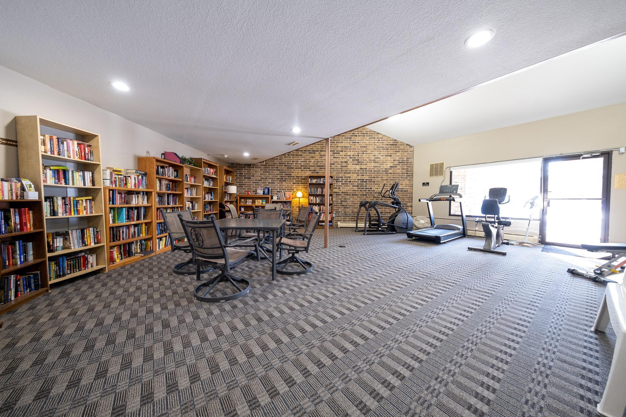 35 Nathan Lane N Unit: 116