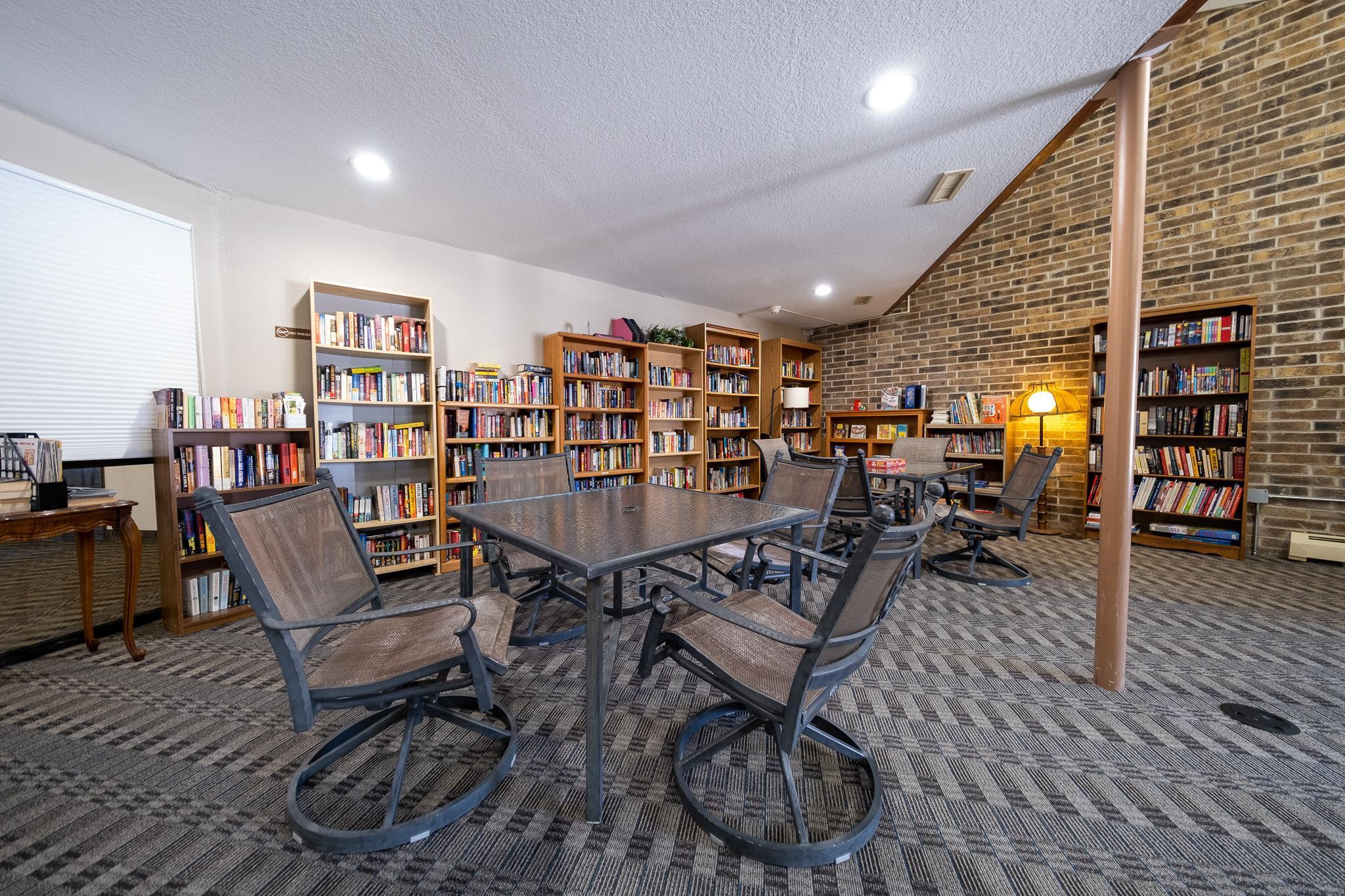 35 Nathan Lane N Unit: 116