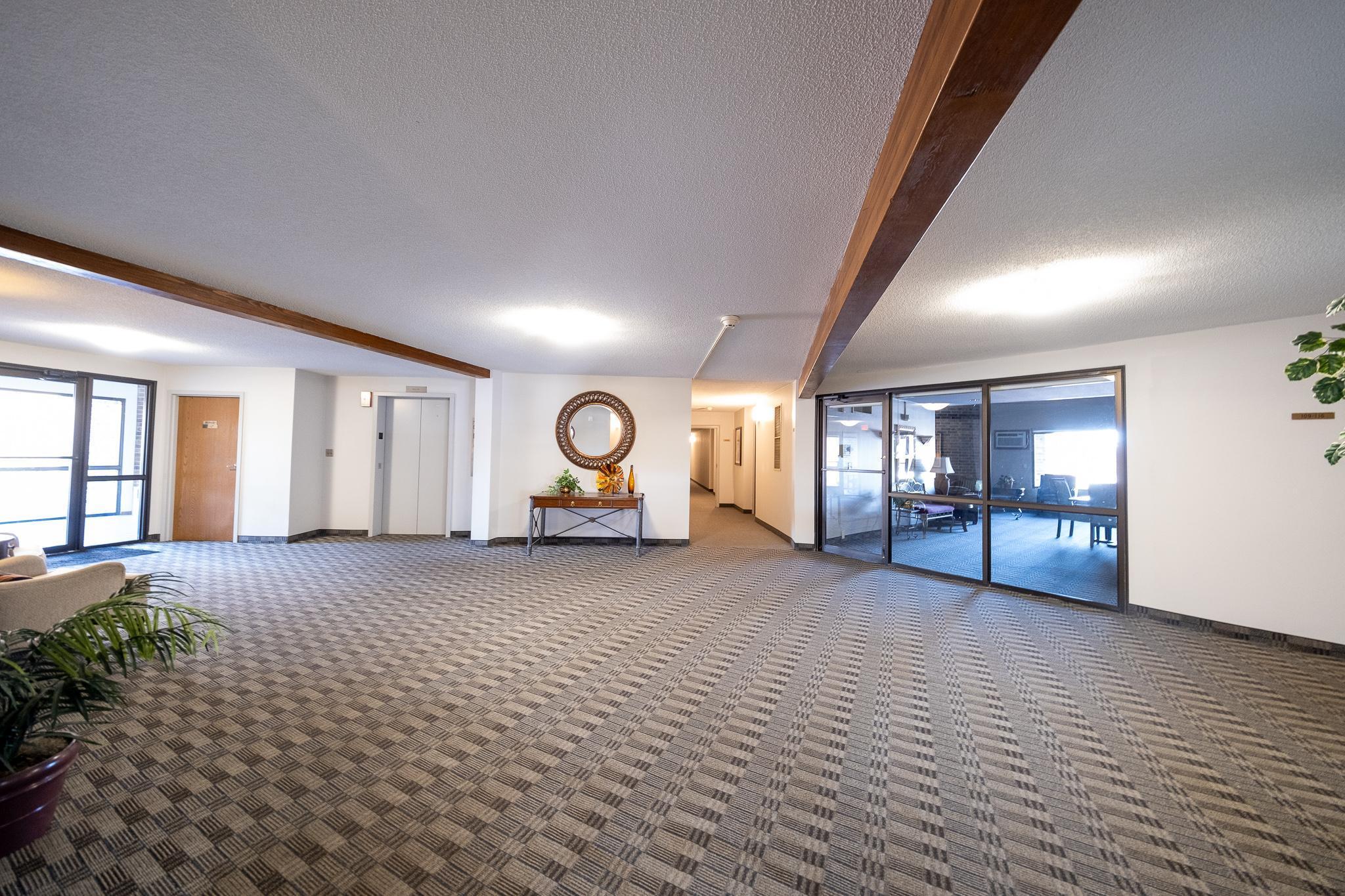35 Nathan Lane N Unit: 116
