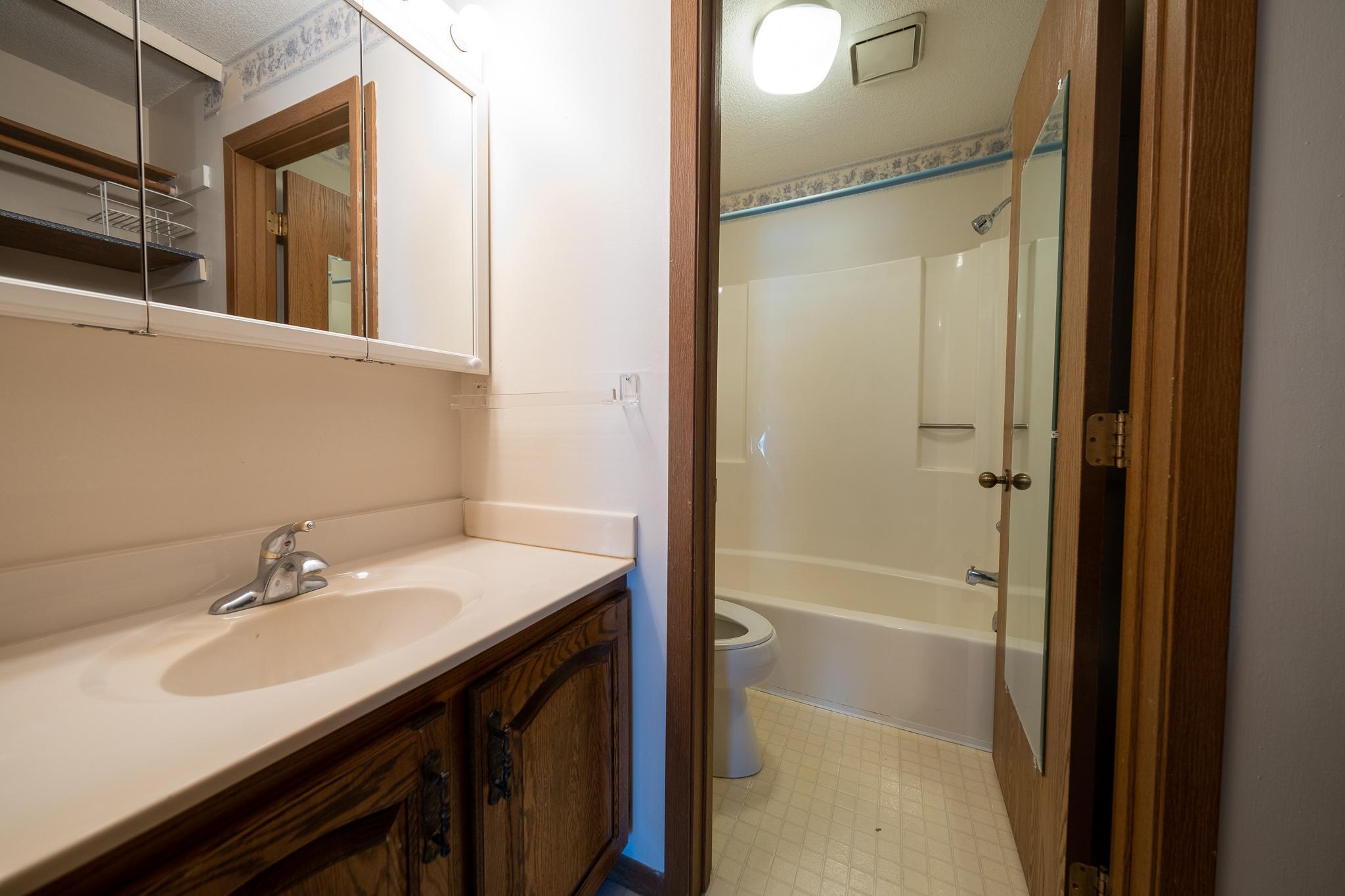 35 Nathan Lane N Unit: 116