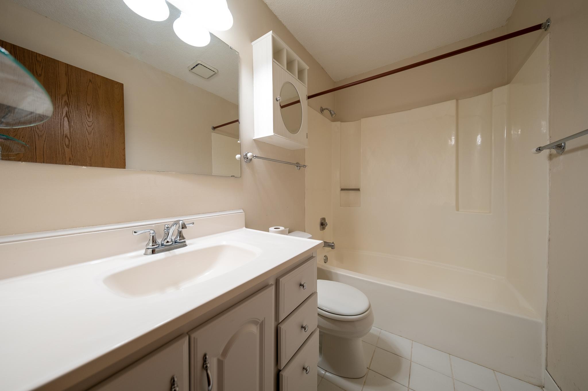 35 Nathan Lane N Unit: 116