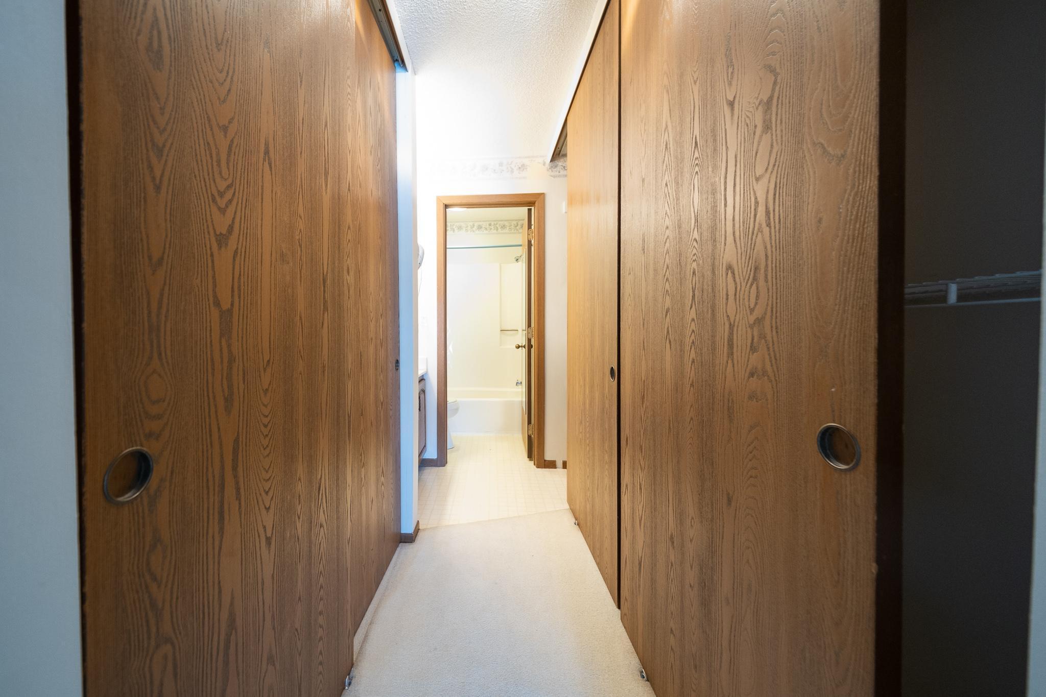 35 Nathan Lane N Unit: 116