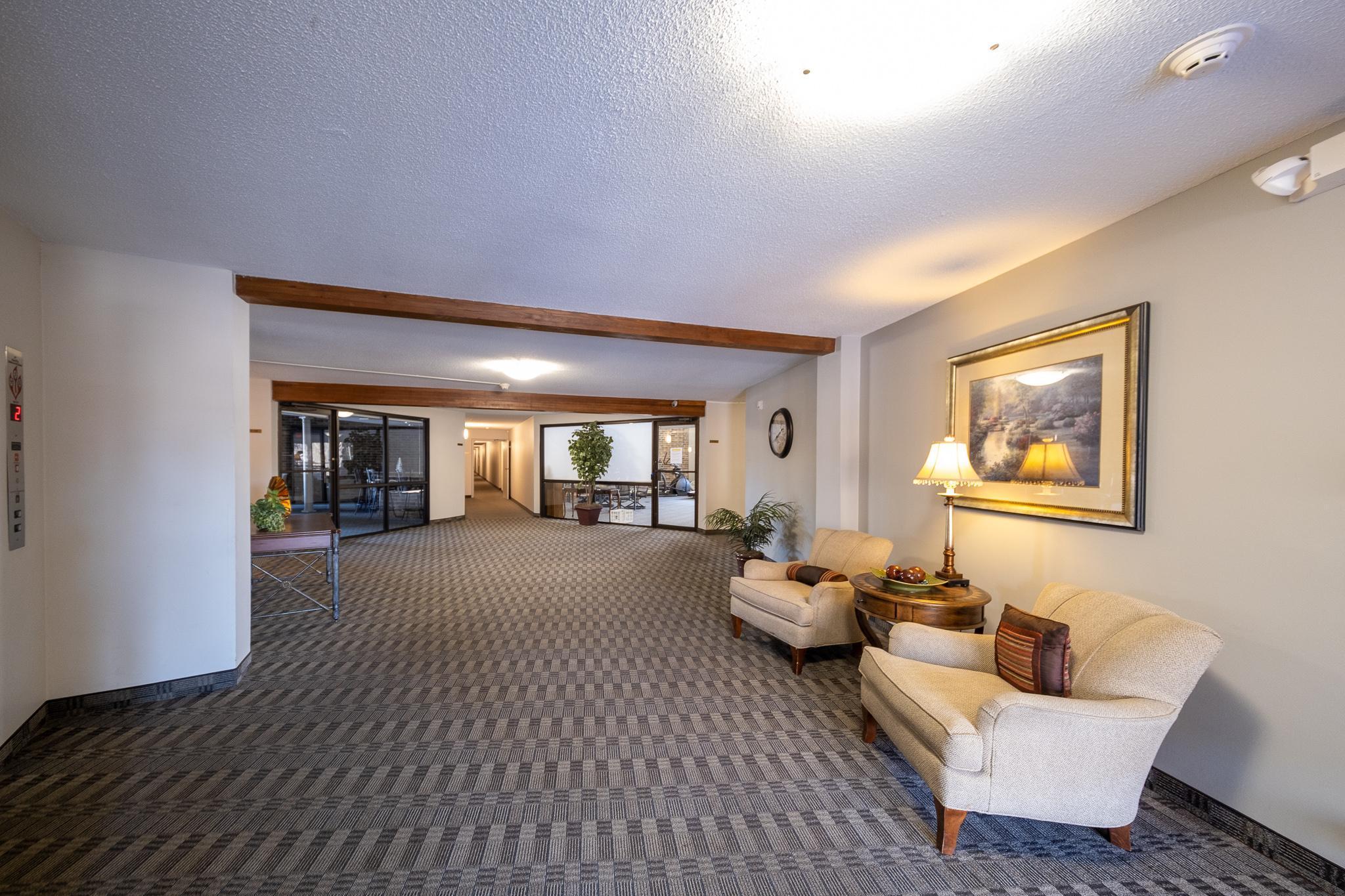 35 Nathan Lane N Unit: 116