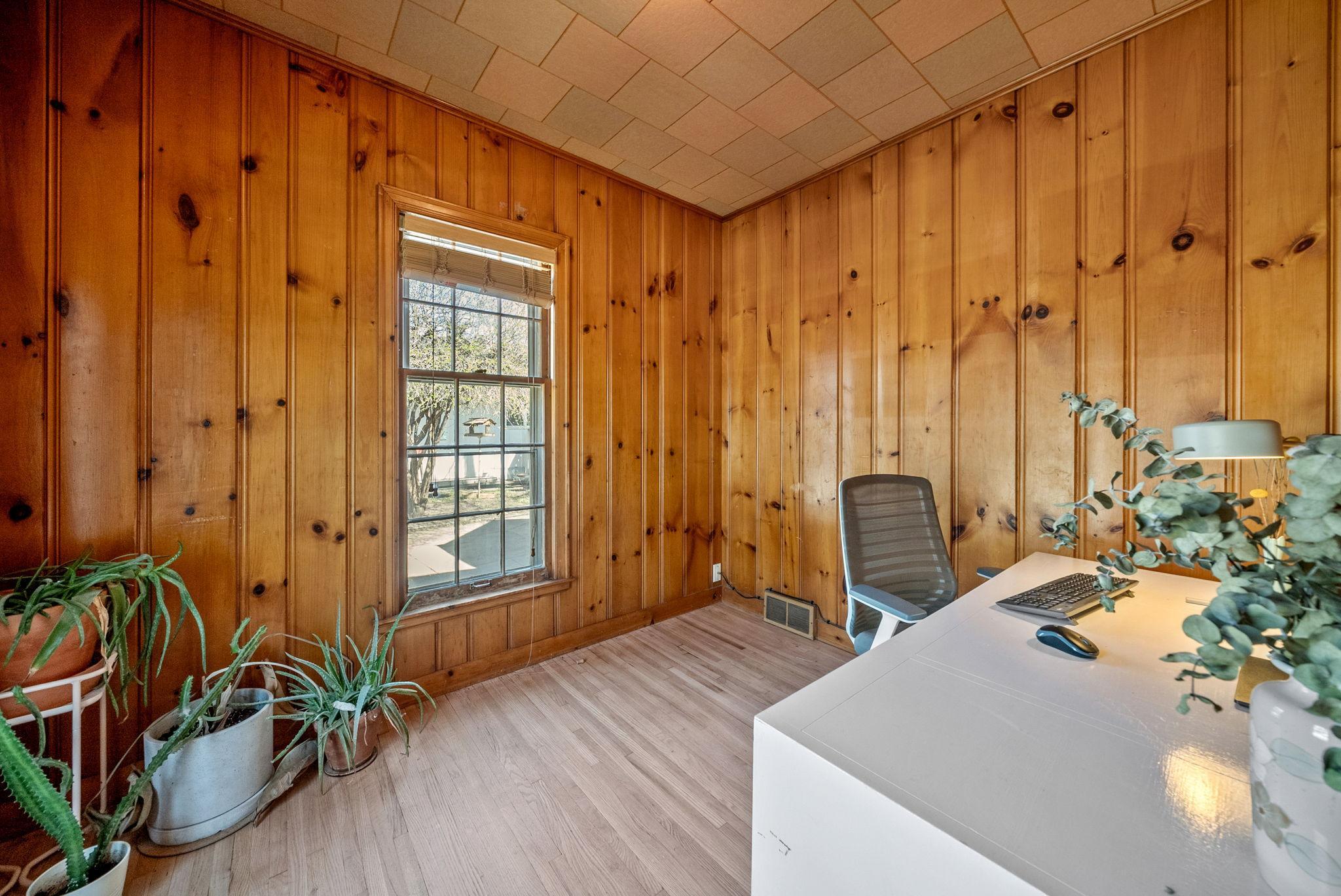 133 15th Avenue N