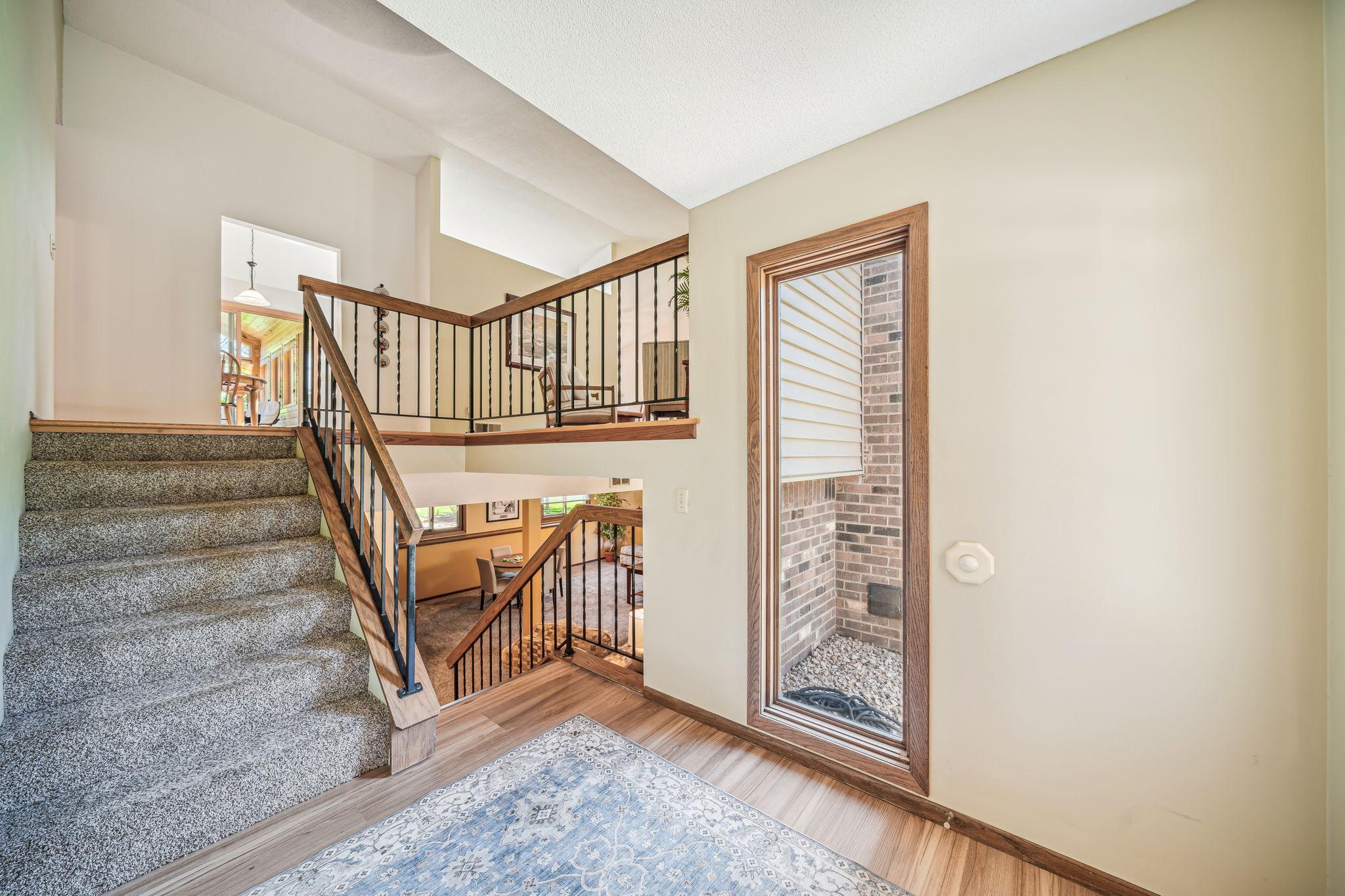 16945 Creek Ridge Trail