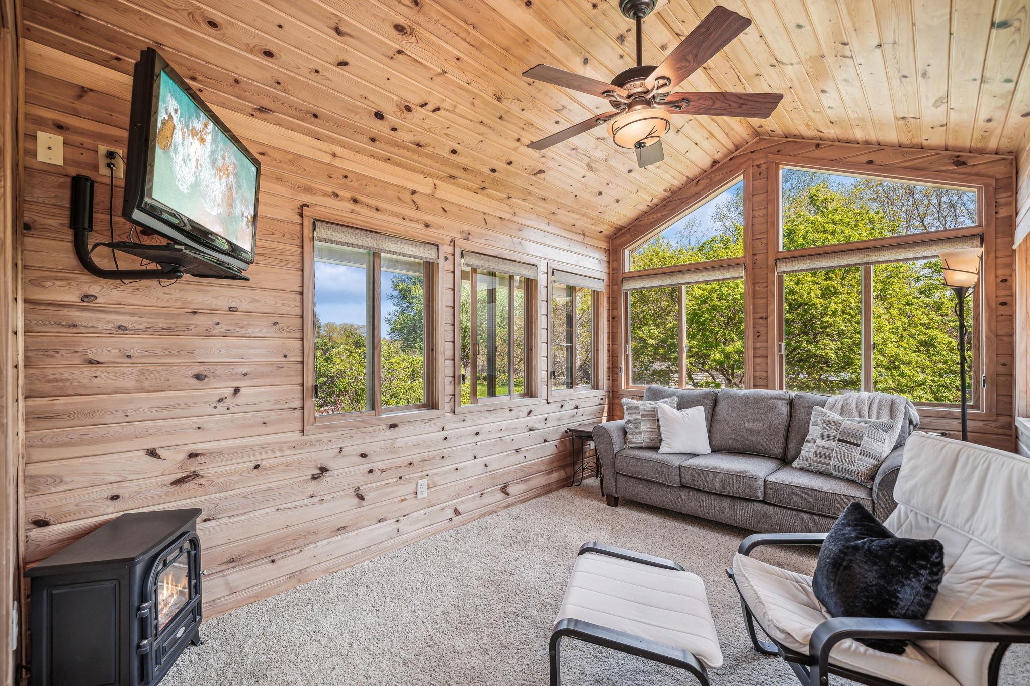 16945 Creek Ridge Trail