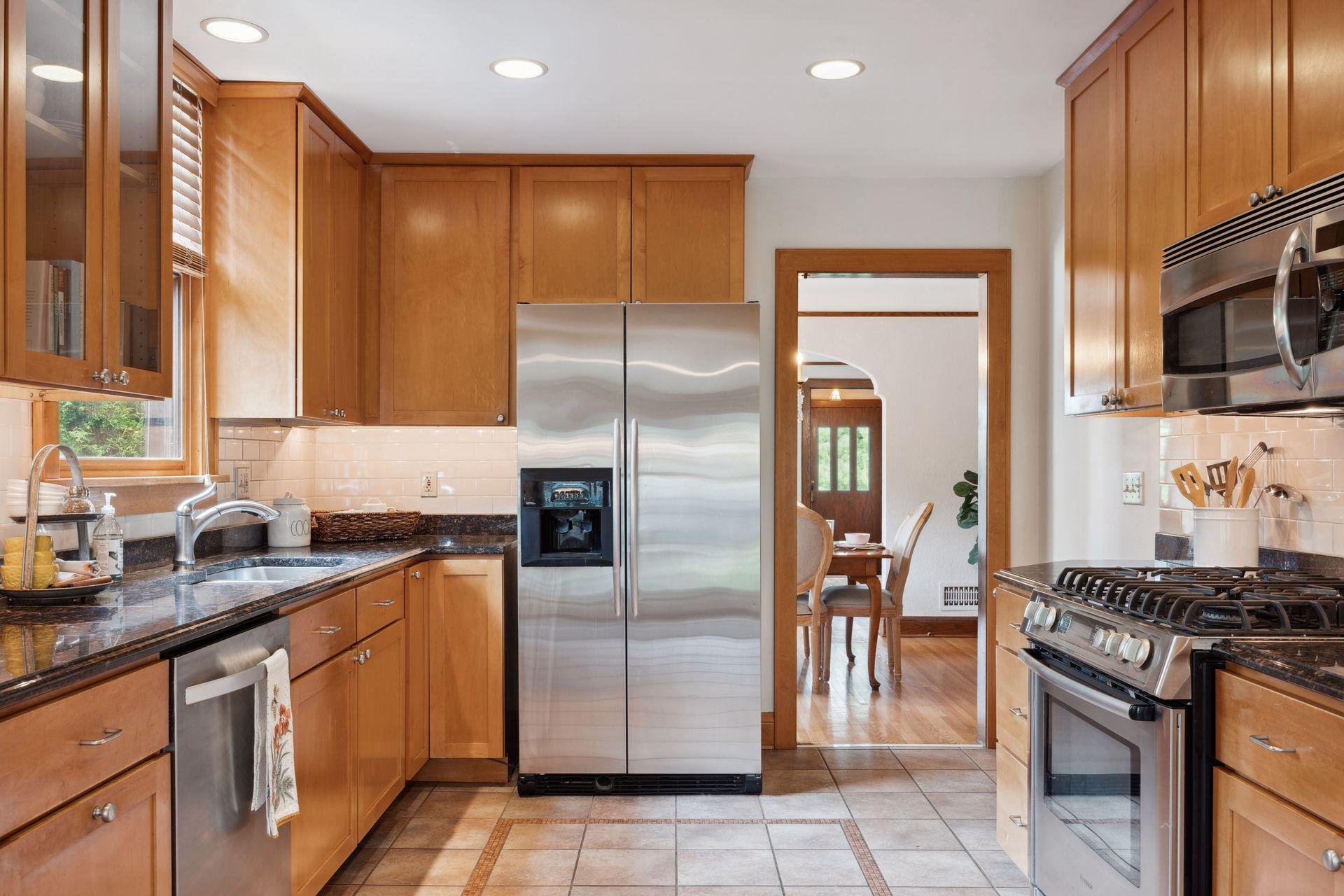 327 W 49th Street